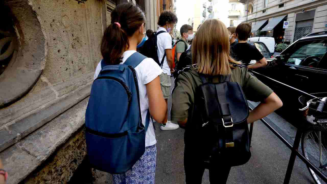 Ritorno a scuola, tutte le linee guida 2022