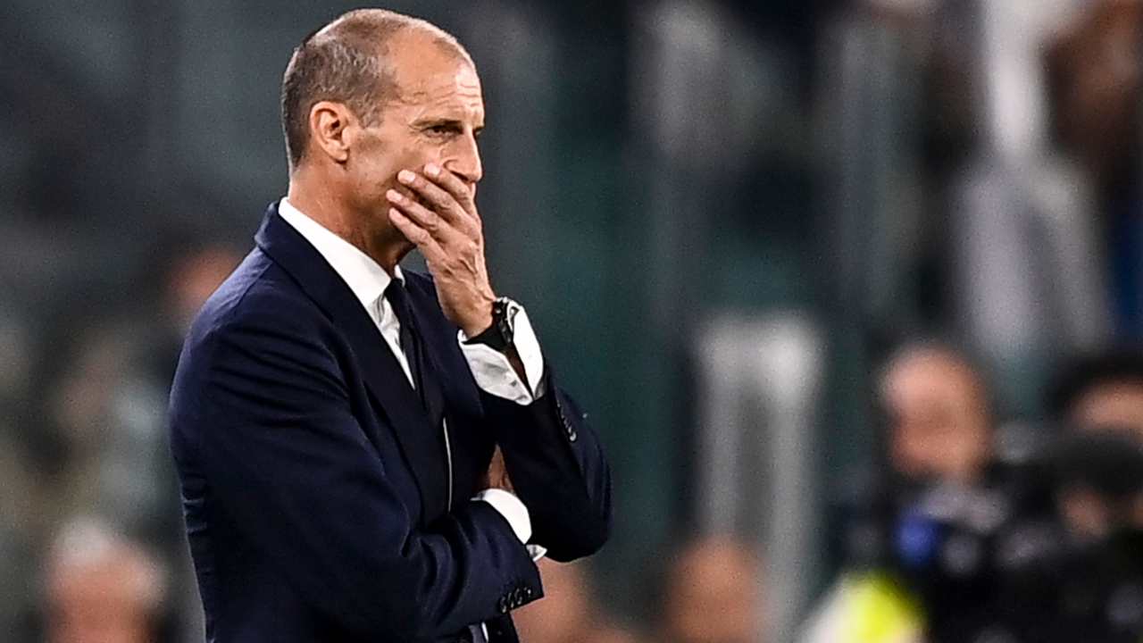 I tifosi chiedono l'esonero di Allegri