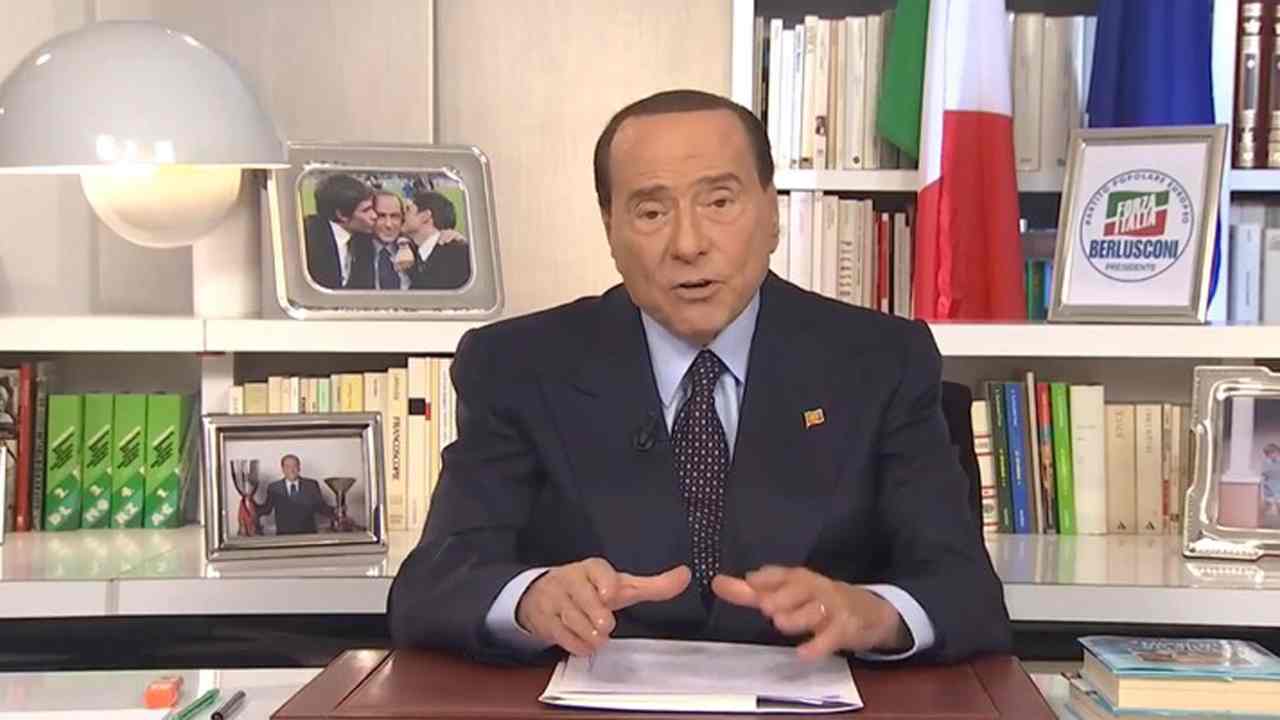 Le dichiarazioni di Berlusconi a 'porta a Porta' fanno discutere