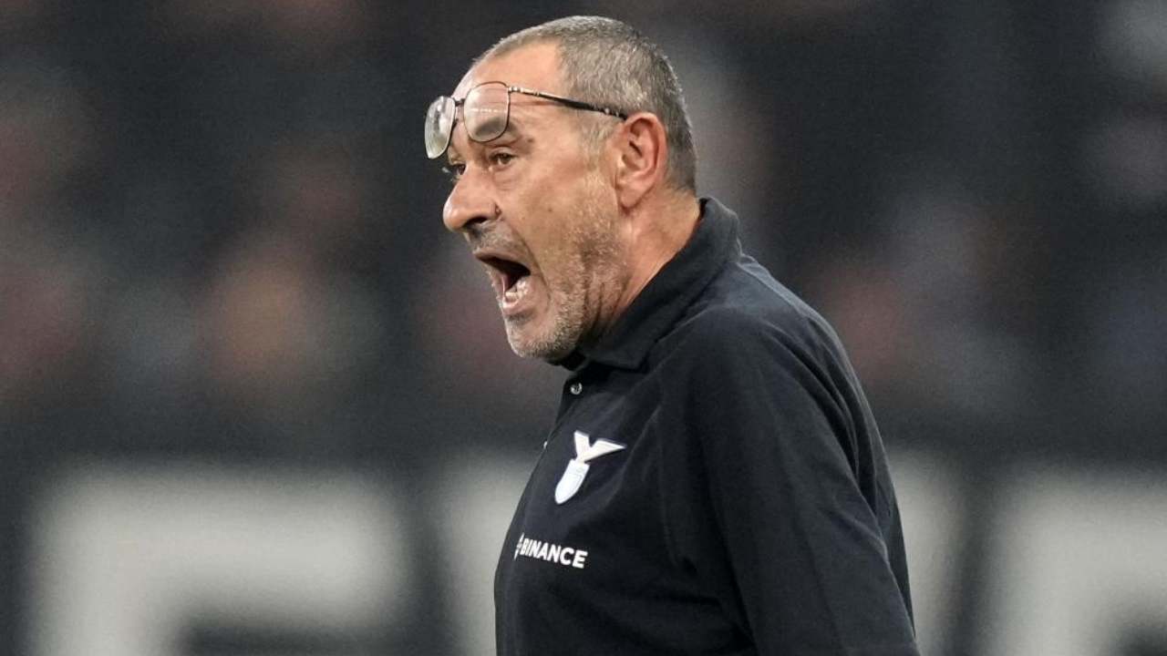 Maurizio Sarri perde la pazienza in conferenza stampa