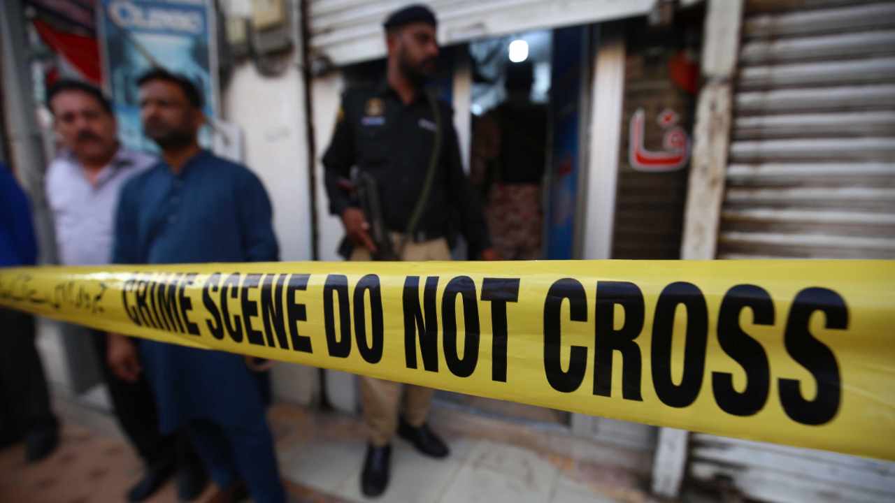 Orrore in Pakistan, donna uccisa bruciata viva