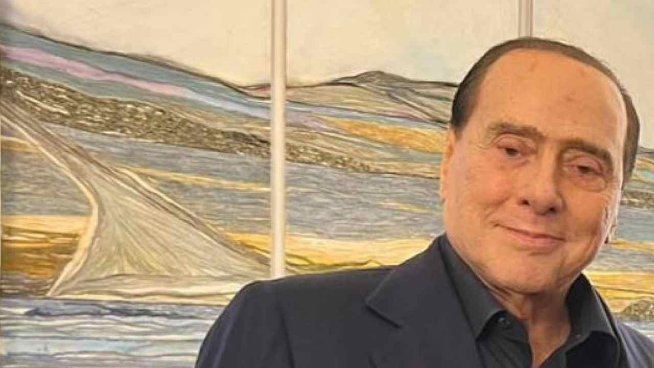 Critica del quotidiano 'libero' per Berlusconi