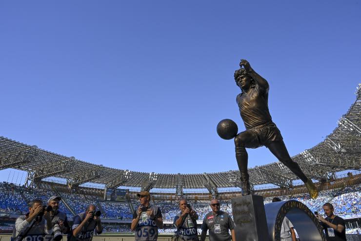 Statua Diego Armando Maradona