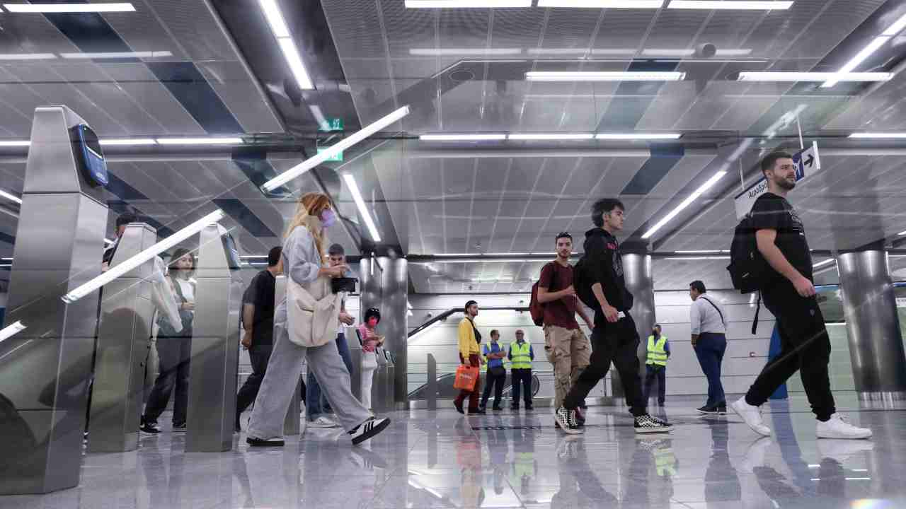 Terrore in aeroporto per colpa di un passeggero sospetto