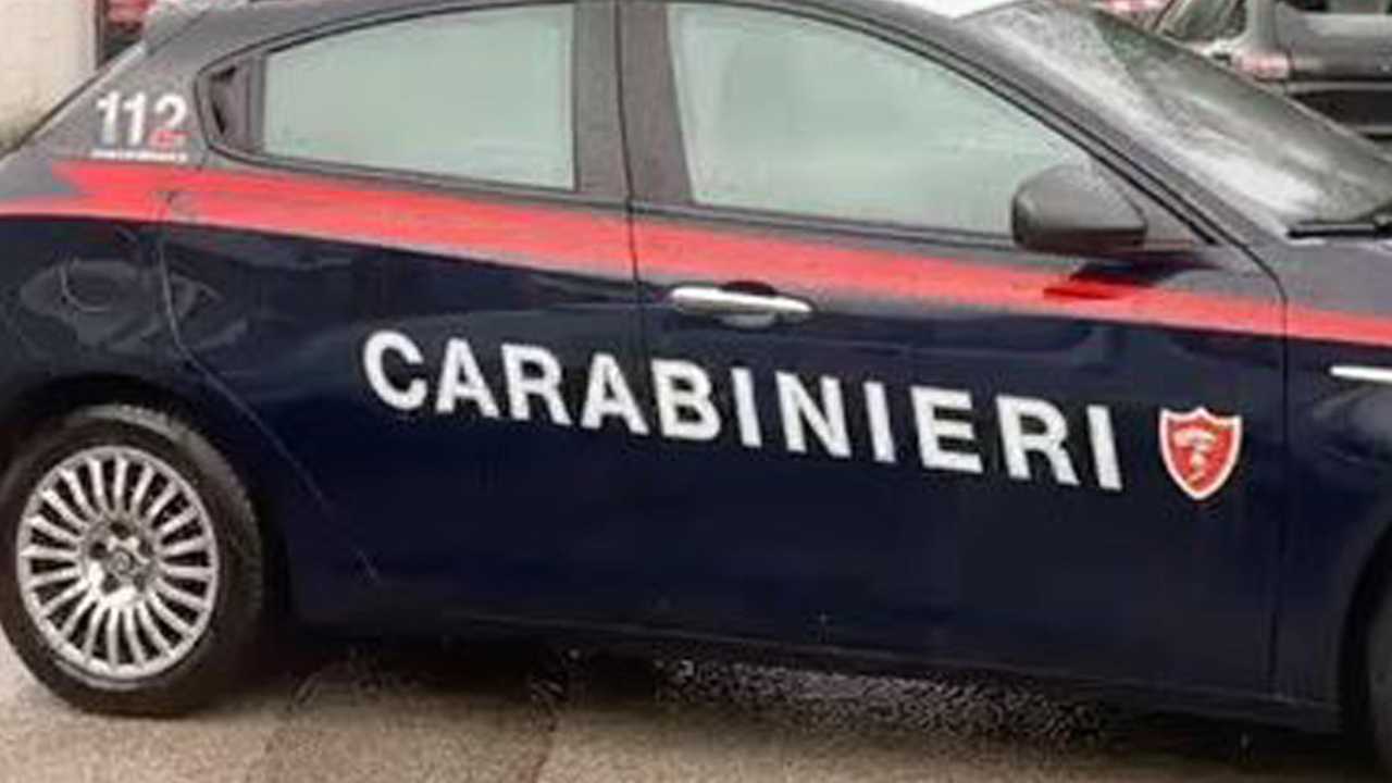 La vendetta dell'ex dipendente va oltre: scattano le manette