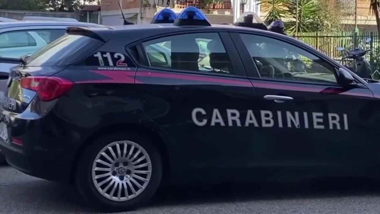 Padre uccide il figlio, arrestato