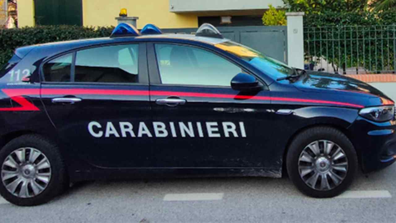 Padre uccide il figlio, arrestato