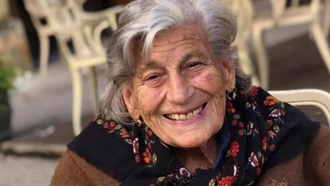Morta in condizioni drammatiche la nonna tiktoker più famosa d'Italia