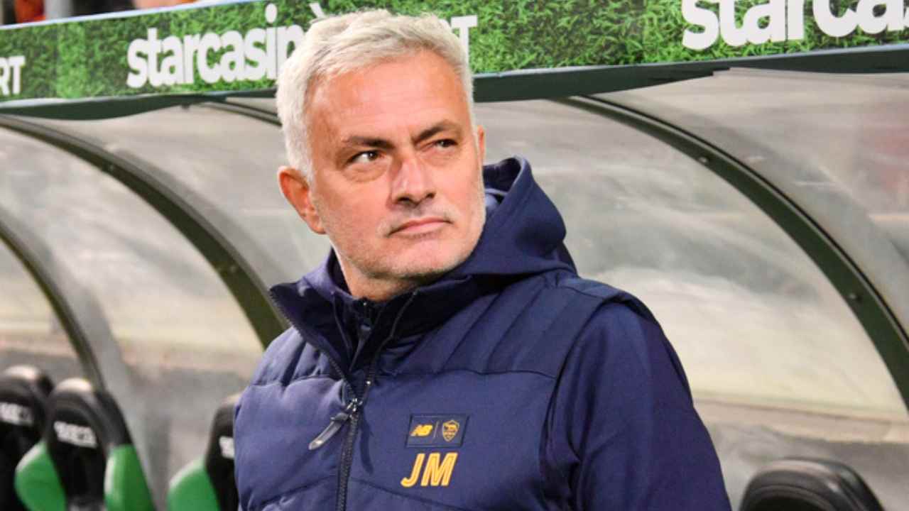 Che stoccata di Mourinho alla società