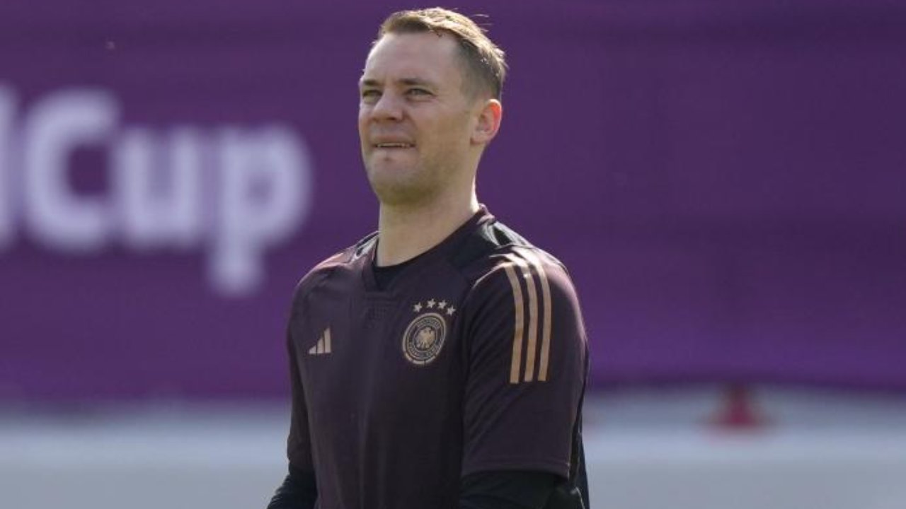 Manuel Neuer sfida la FIFA