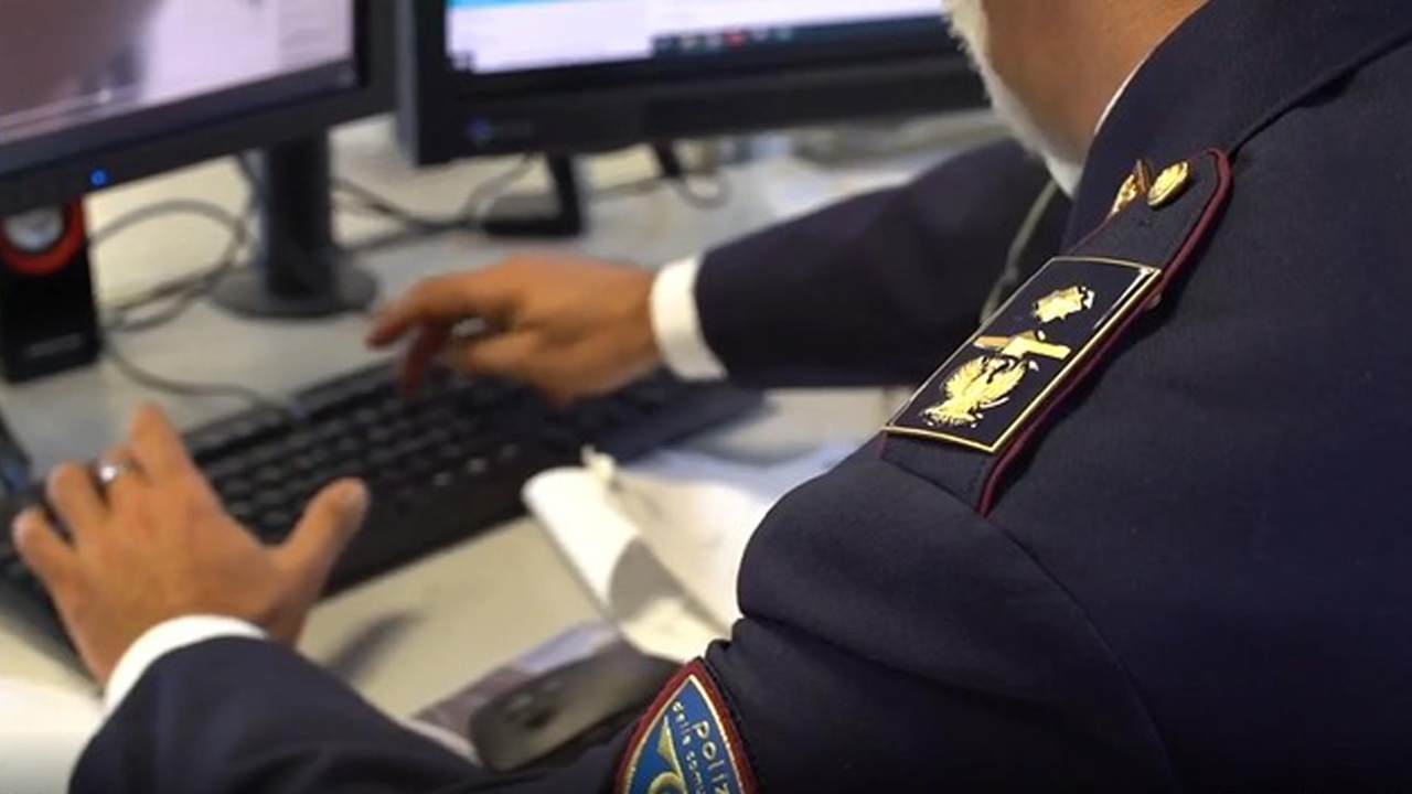 Blitz della polizia in tutta Italia