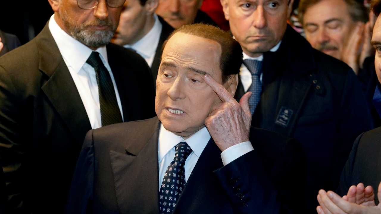 Berlusconi rilascia una intervista al 'Giornale'