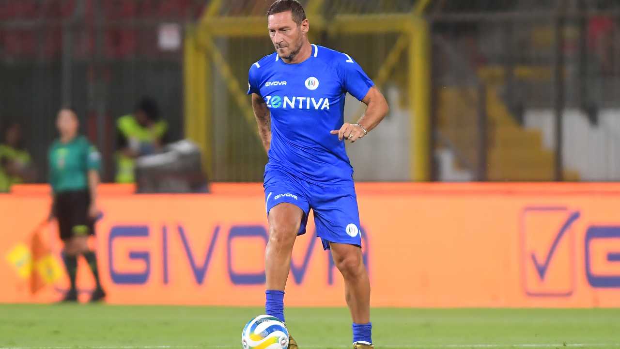 Totti calcio a 8