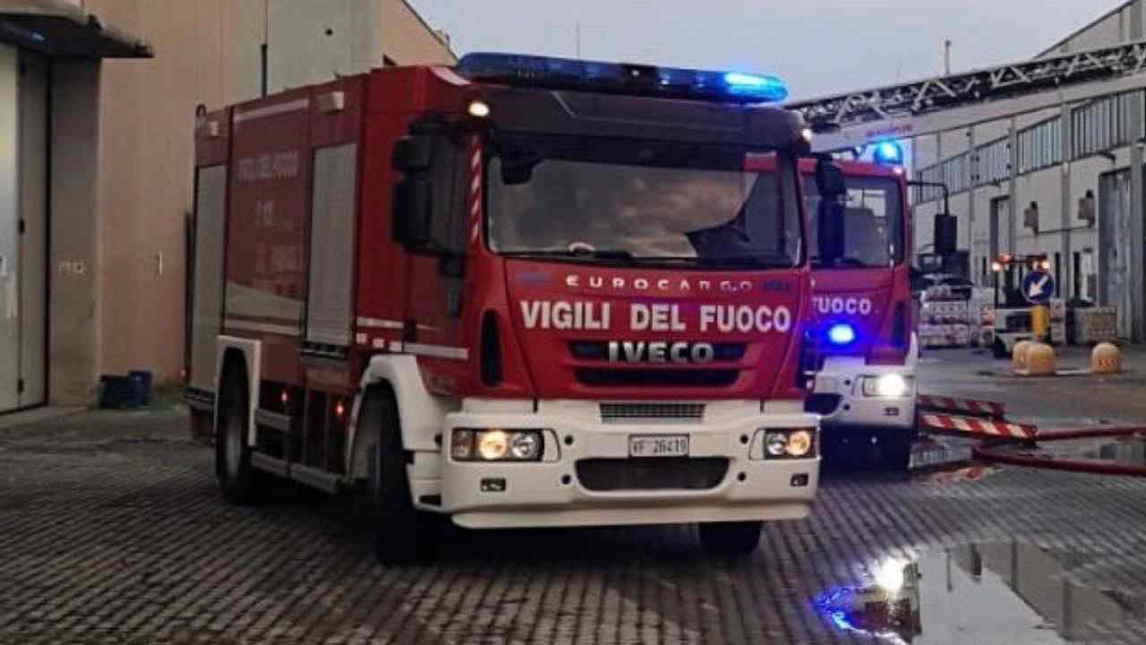Incendio a Mantova