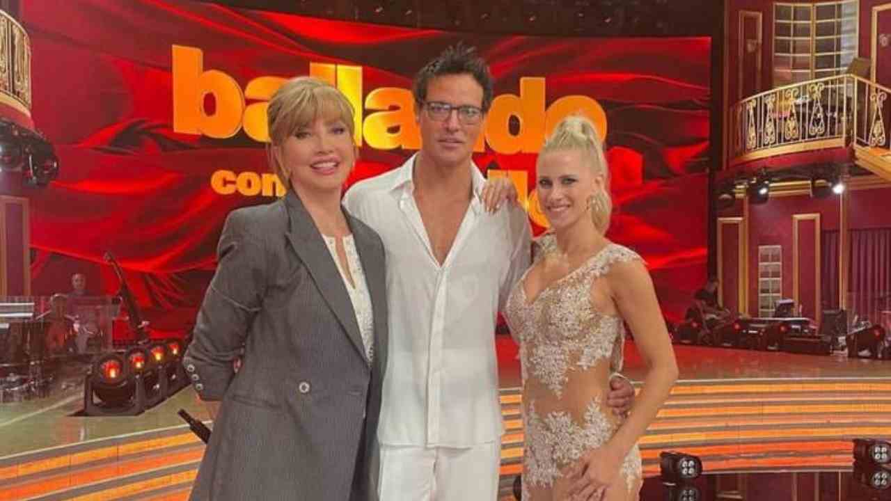 Ballando con le stelle Gabriel Garko operazione tendine