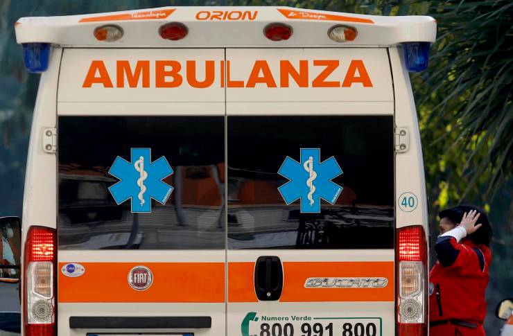 Morto ragazzo di 19 anni di freddo