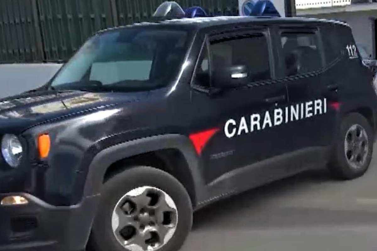 Carabinieri, arrestato infermiere per violenza sessuale