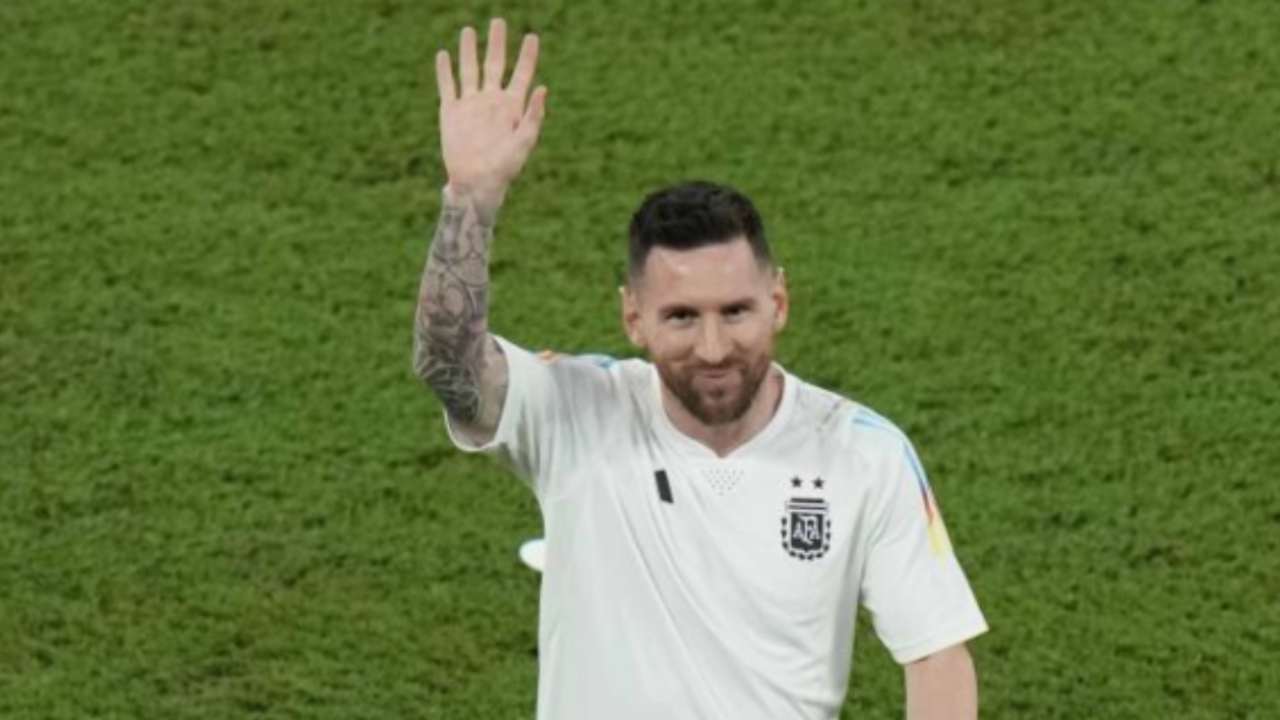 Lionel Messi, i calciatori dell'Australia gli rendono omaggio