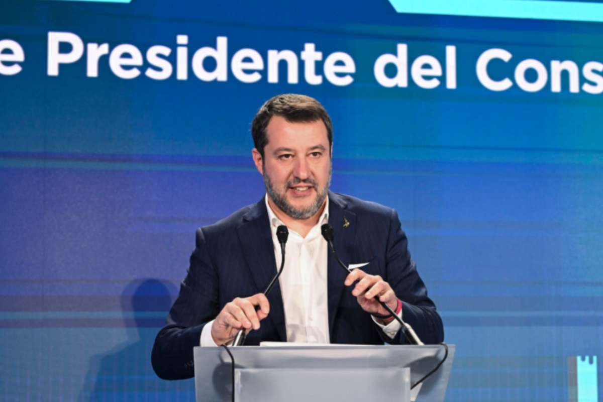 Matteo Salvini dice la sua sul 5g in Aereo