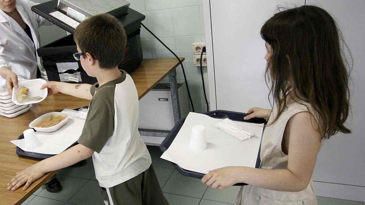 Spiacevole sorpresa nel piatto del bambino
