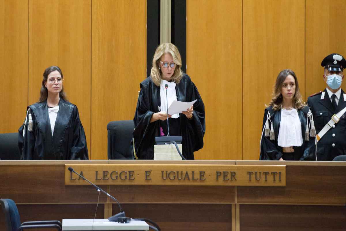 Viterbo condanna patrigno abusi sessuali figlia minorenne