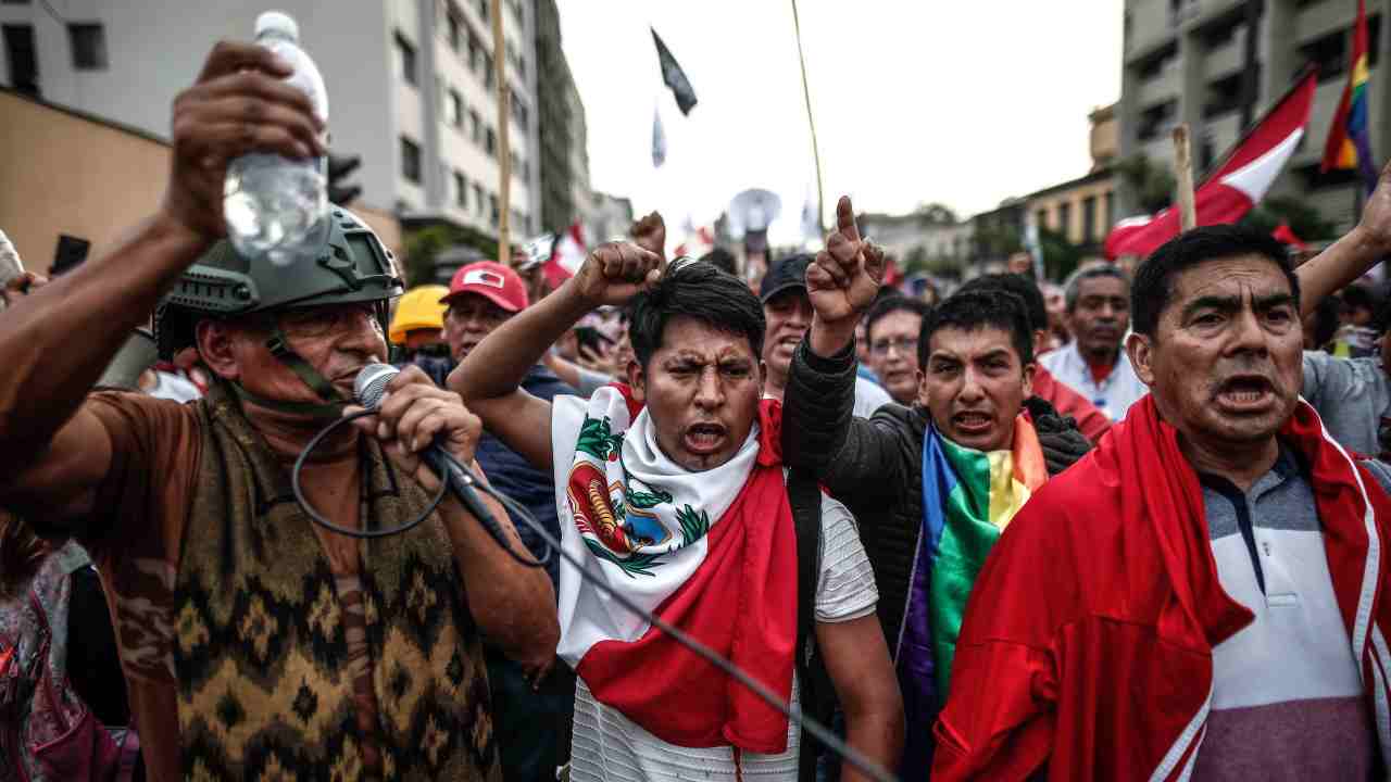 Continuano le proteste in Perù