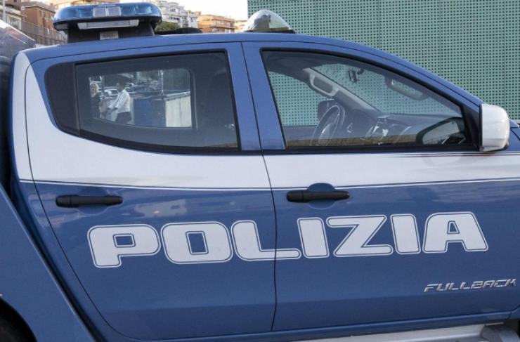 Minorenne costretta a prostituirsi 