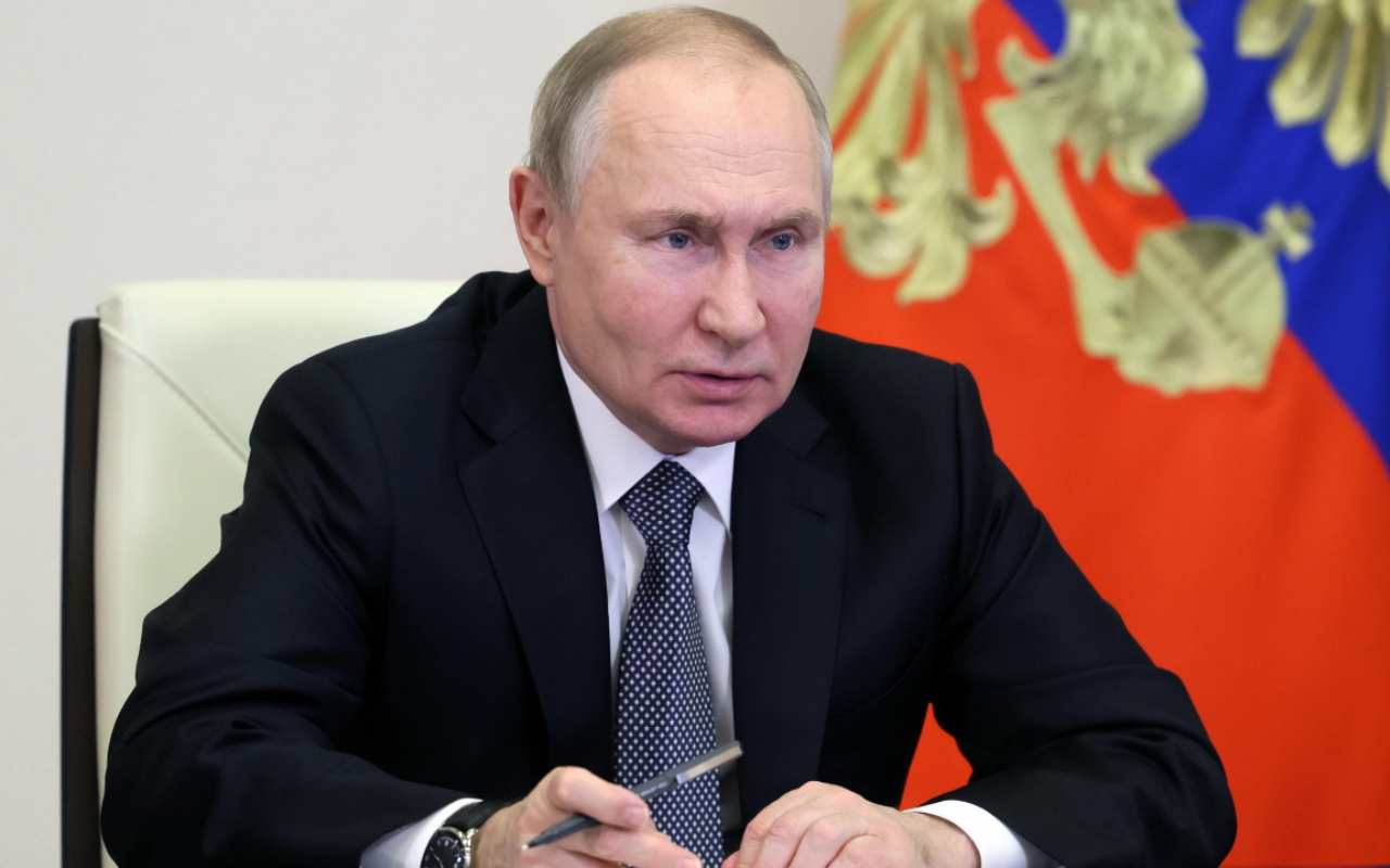 Putin niente conferenza