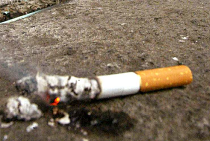 Il Paese dichiara guerra alle sigarette
