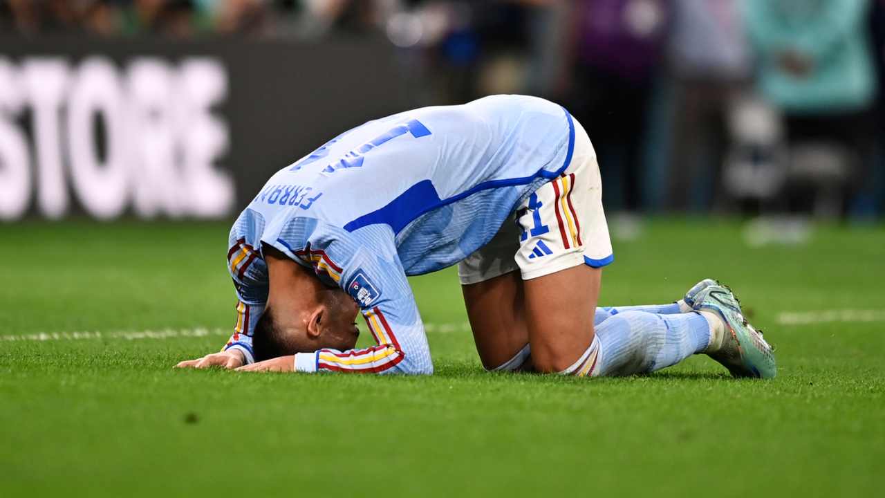 Spagna eliminata dal Mondiale, scoppia ironia social