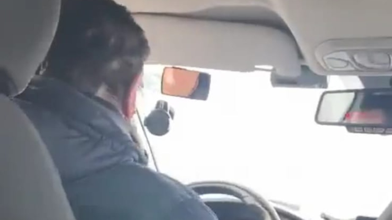 Il video tra il cliente ed il tassista è virale