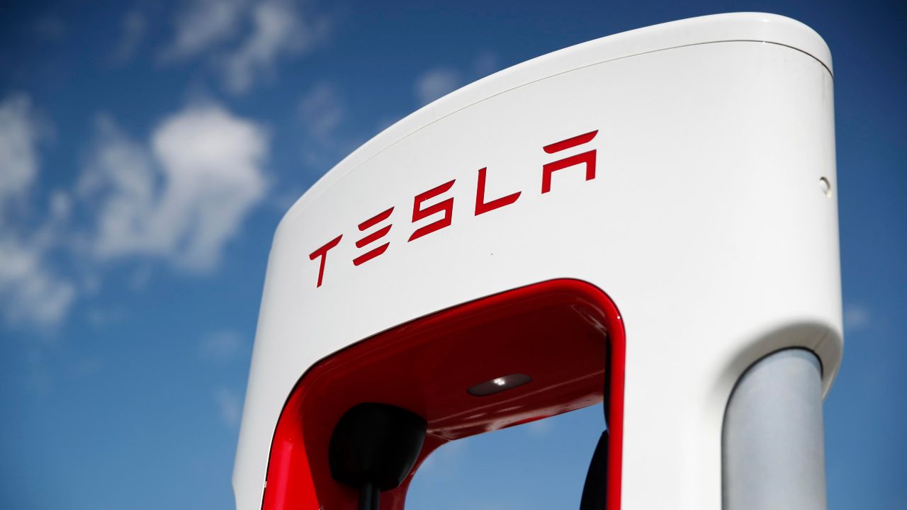 Richiamate molte auto da parte di Tesla