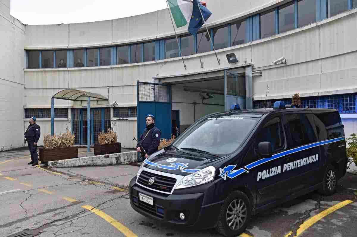 Violenza sessuale condanna carcere codice penale