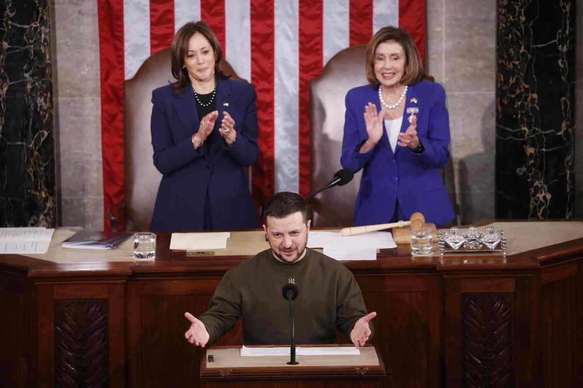 Volodymyr Zelensky interviene al Congresso USA