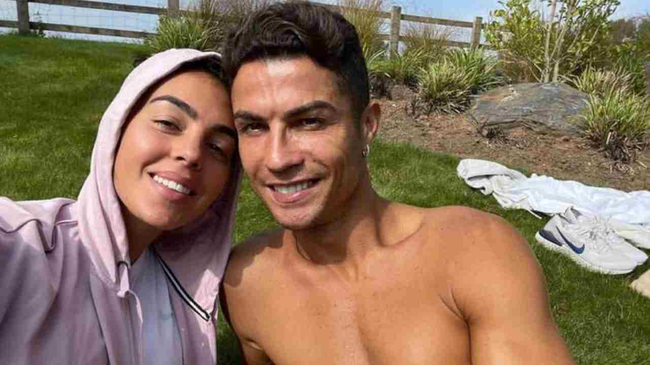 Georgina anello fidanzamento Cristiano Ronaldo