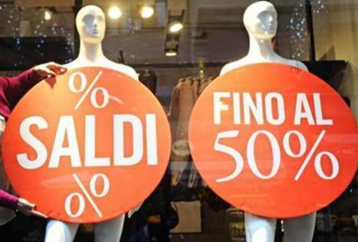 I saldi cominceranno già il 2 gennaio