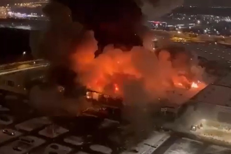 Incendio in una caserma