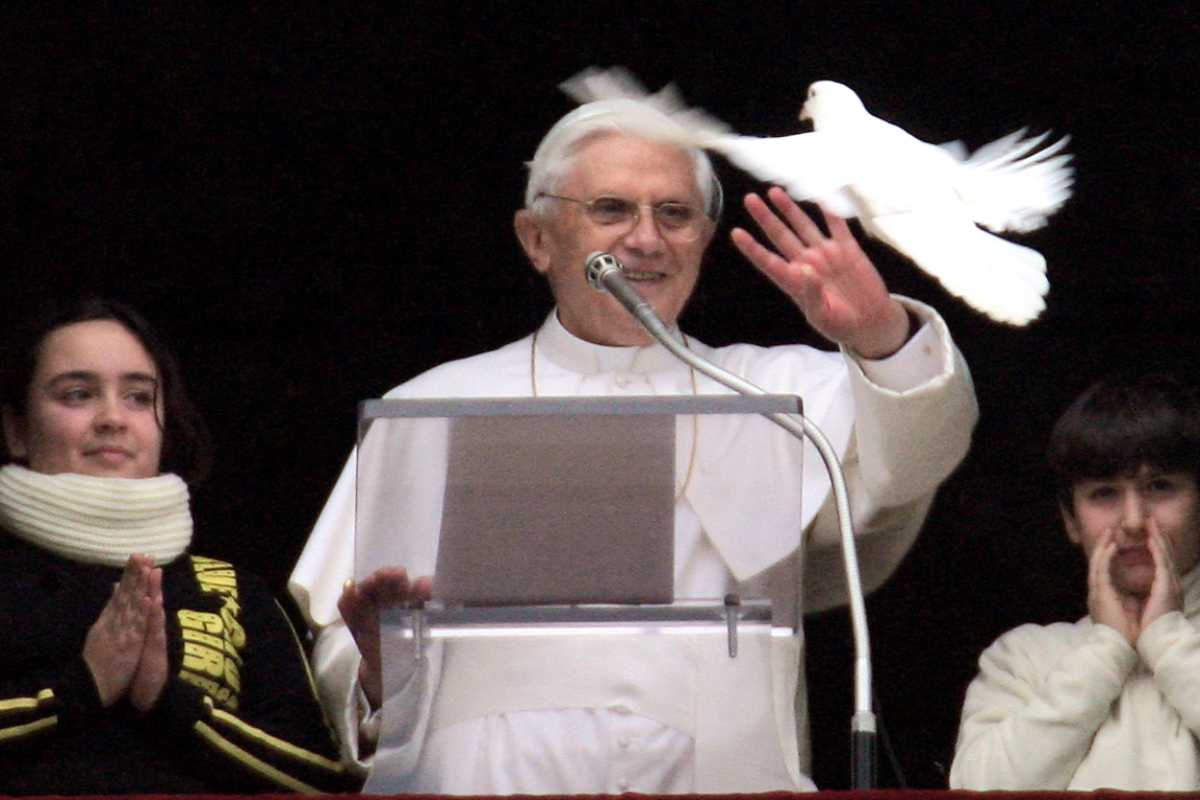 Papa Ratzinger dopo le dimissioni fu nominato Emerito