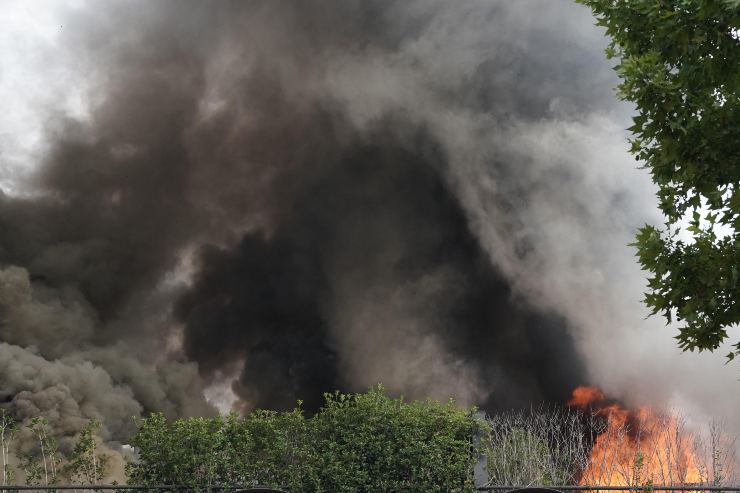 Casa va a fuoco in francia 