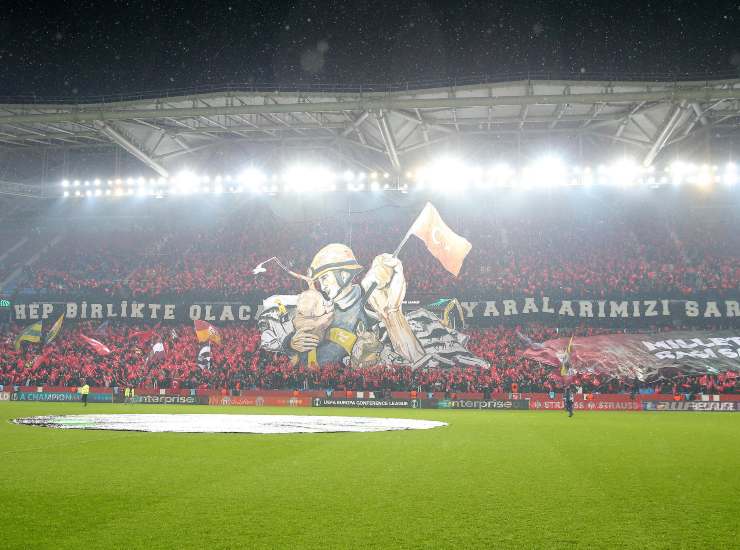 Omaggio tifosi Trabzonspor