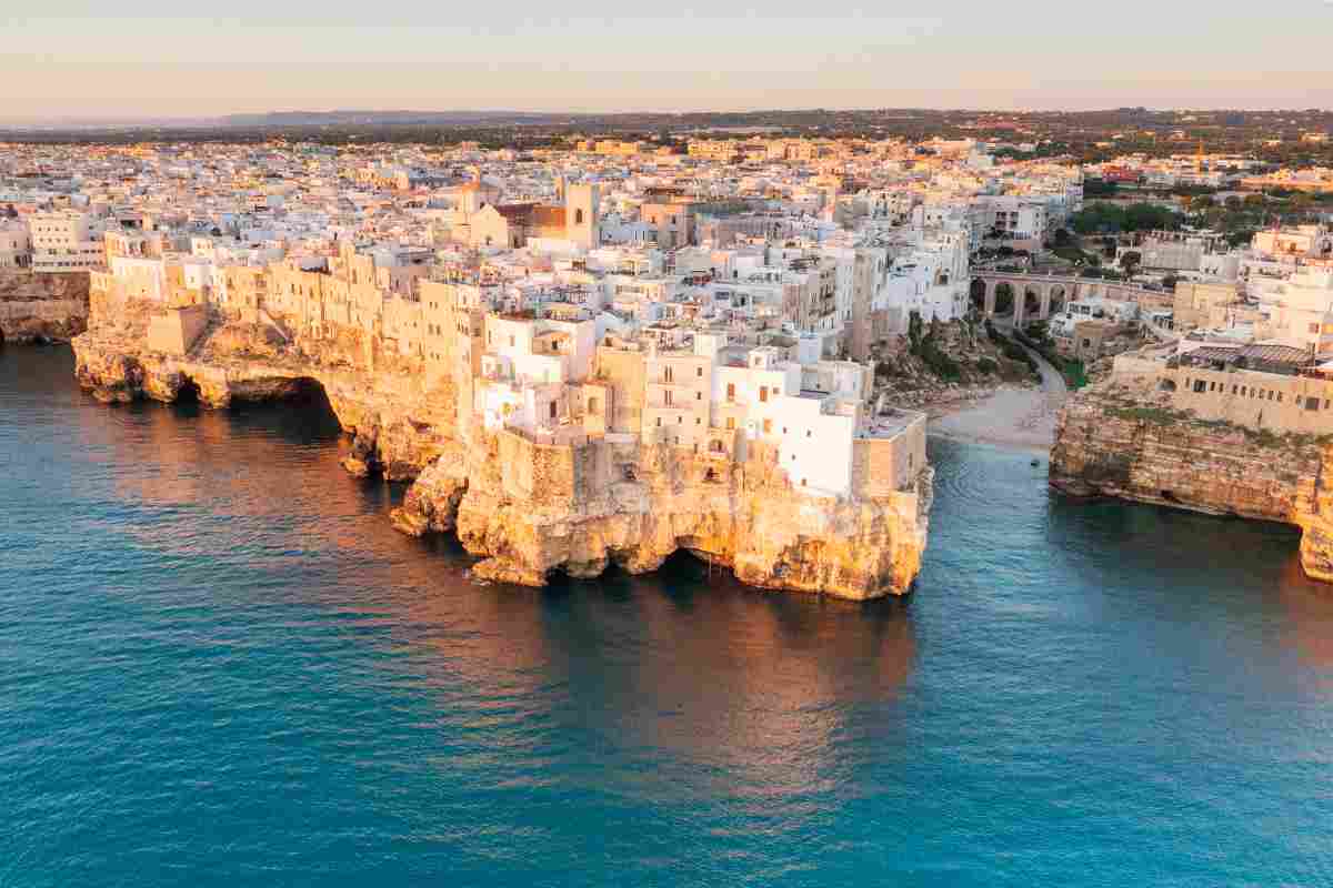 Polignano a Mare, città più ospitale al mondo