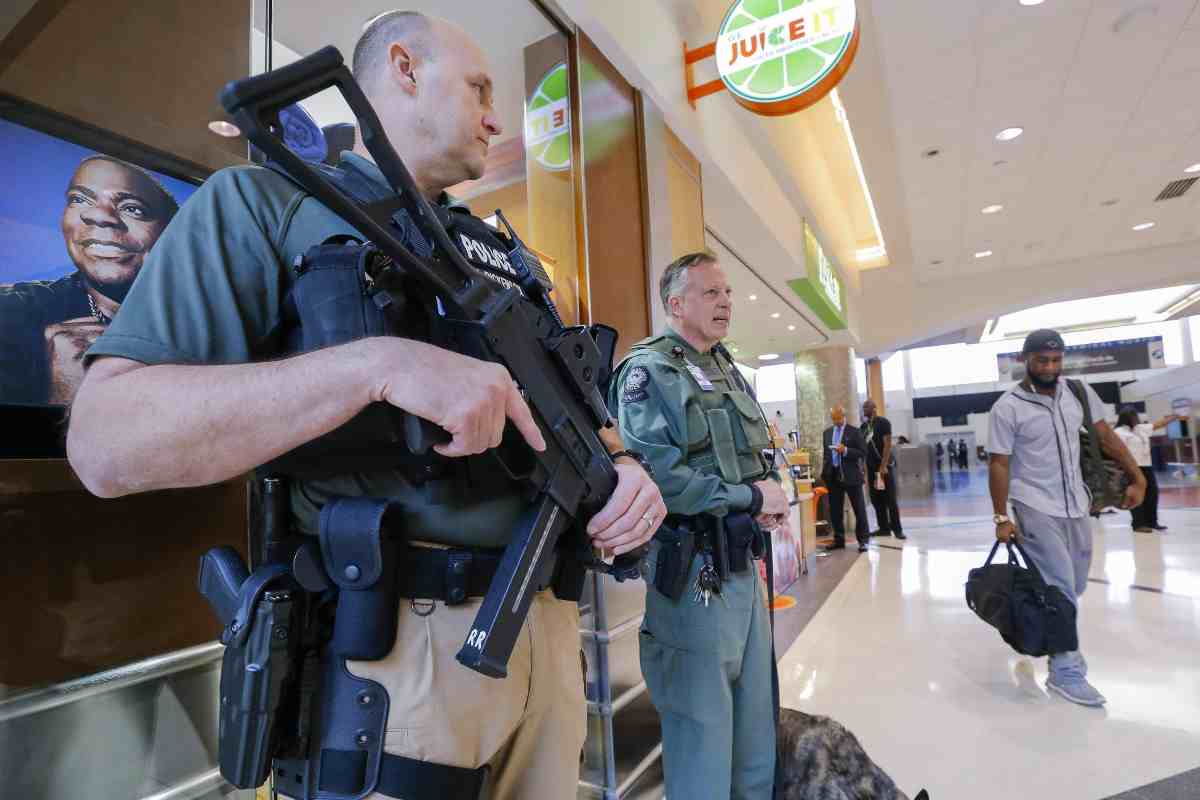 Terrore nell'aeroporto americano