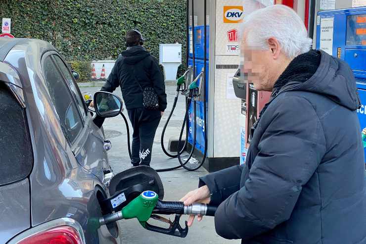Benzina
