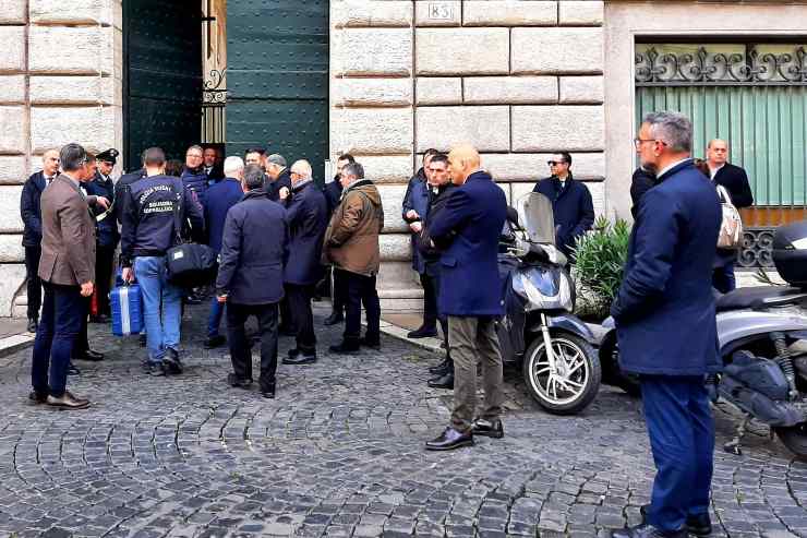 Reazioni mondo politica