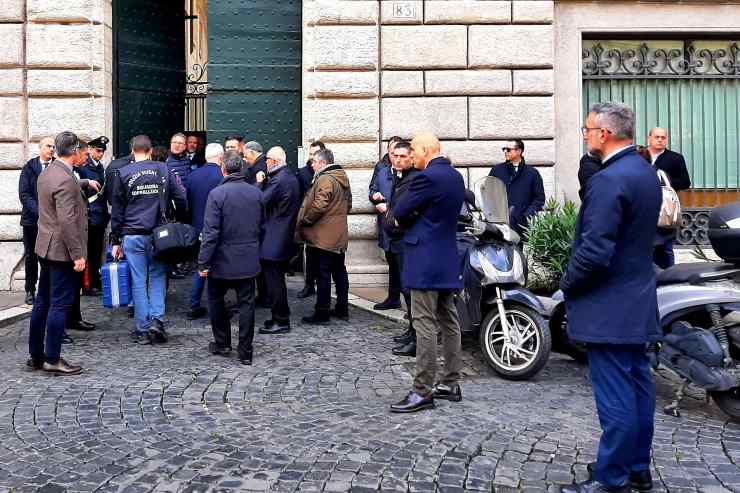 Reazioni mondo politica 