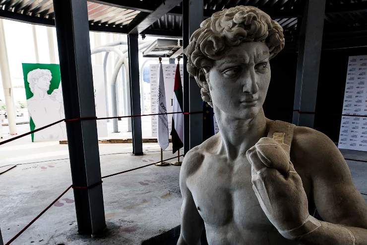 Mostra David Michelangelo ad alunni