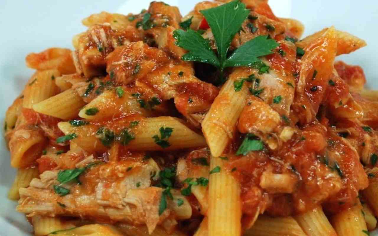 Pasta con il tonno