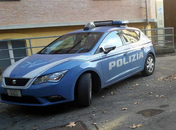 Polizia auto