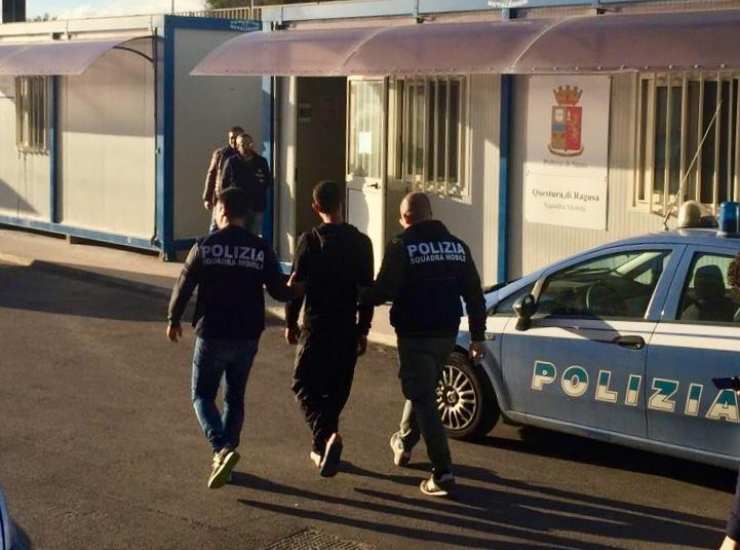 Polizia migranti