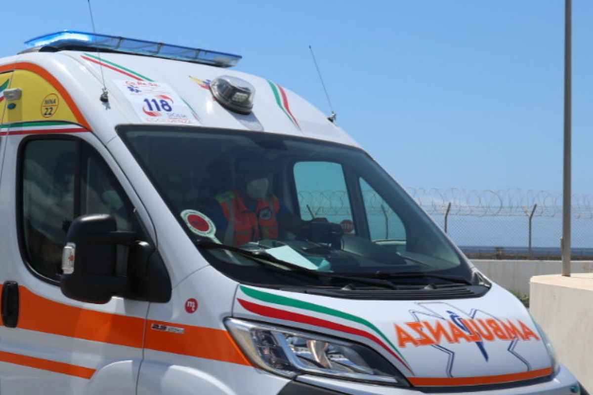 Incidente taxi-auto a Milano